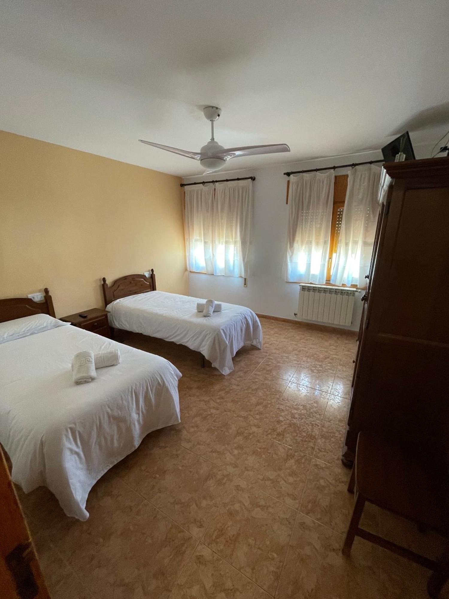 Hostal La Rurala Estopanya Estopinan del Castillo ภายนอก รูปภาพ